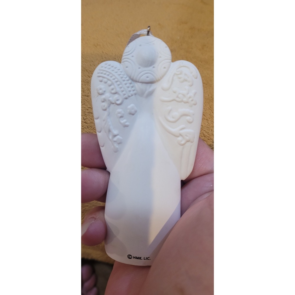 Hallmark 2017 "In Remembrance Angel" - Picture 5 of 6